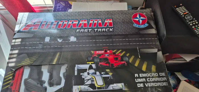 Autorama Fast Track - Usado na caixa com carrinhos<br>