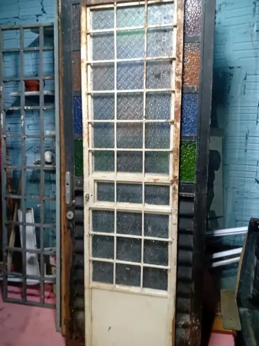 Porta Ferro Gradeada Visor vidro Banheiro 198x52 $ 120
