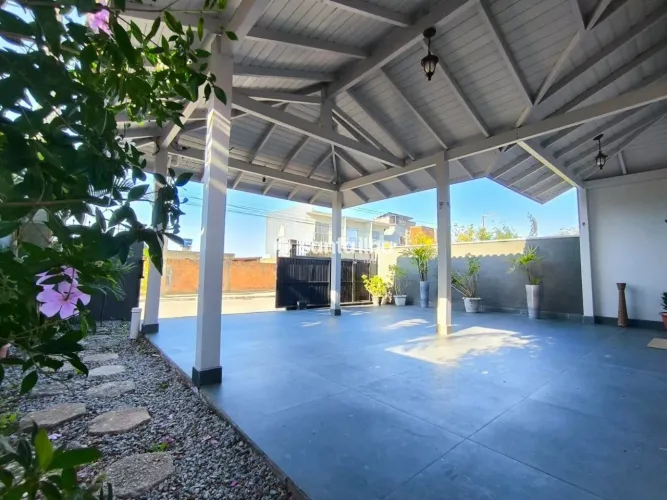 Casa com 2 dormitórios para alugar, 96m² - Campeche - Florianópolis/SC