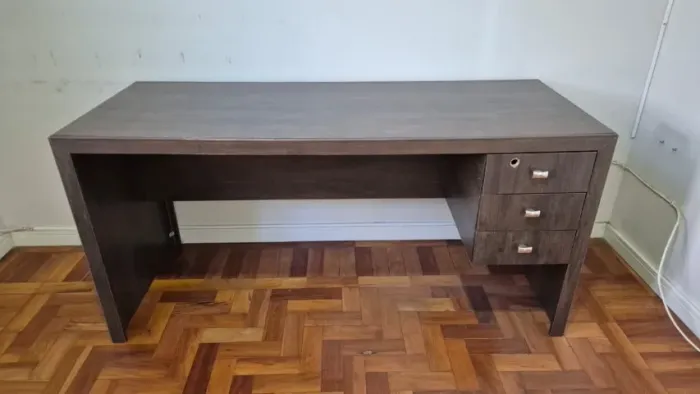 Mesa Para Escritório 155cm Com 3 Gavetas