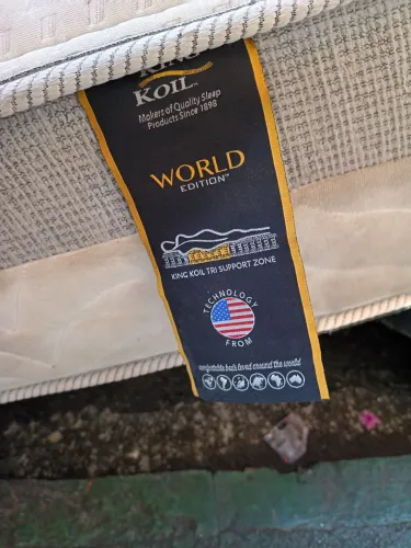 Cama de casal bipartida ,boa