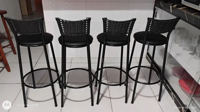 Semi novas, pra vender logo 