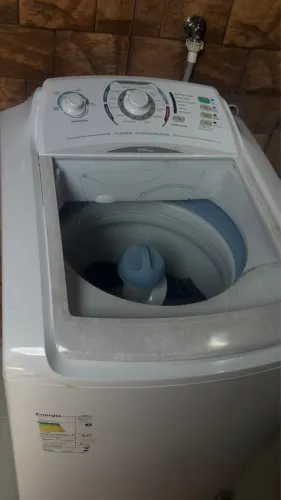 Vendo máquina de lavar 10 Kg