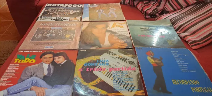 8 lp vinil bem novo raridades 50,00 cada.