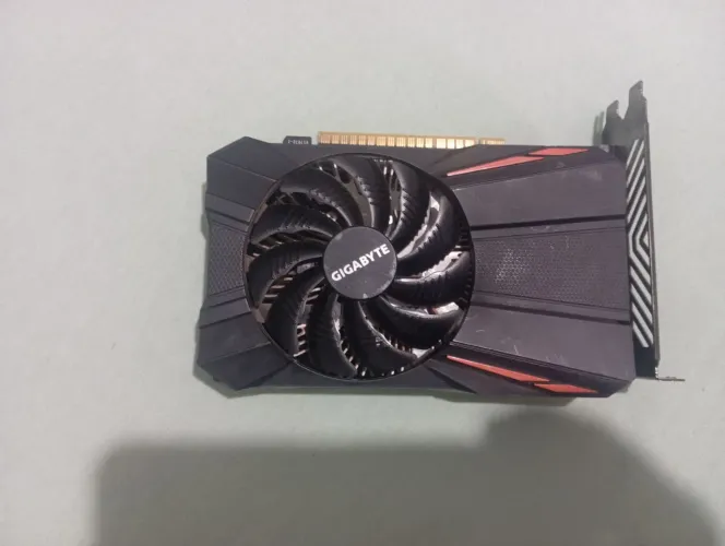 Placa de Vídeo NVidia 1050 ti