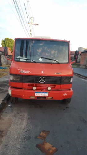 Vendo caminhão Mercedes 710