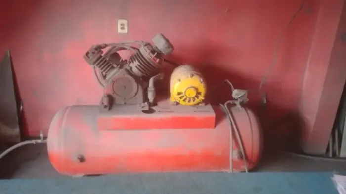 Compressor de ar e máquina para gravações em vidros