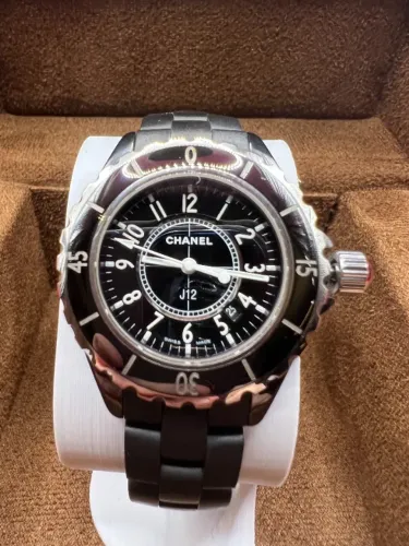 Relógio Chanel J12 Quartz - Cerâmica Preta 33mm, Ladies