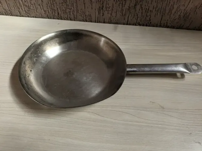 Frigideira Tramontina fundo triplo em aço inox 18/10  26cm