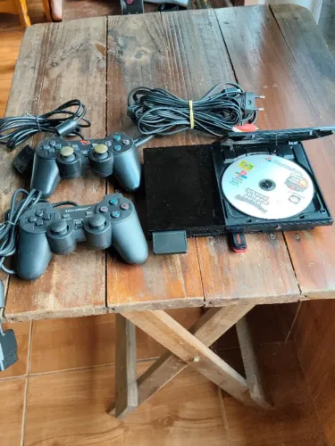 Playstation 2 com Leitor Funcionando + 2 Controles + Kit jogos digitais