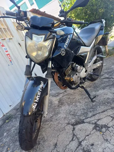 Moto so pegar e andar