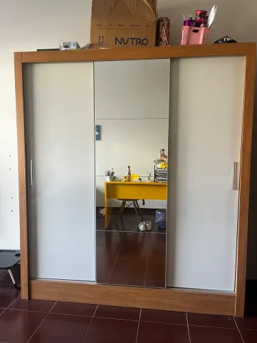 Vendo guarda roupa
