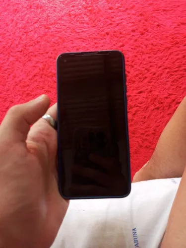 Moto G8 Power 64gb, com a bateria viciada