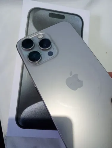 iPhone 15 pro Max 256 GB de memória 