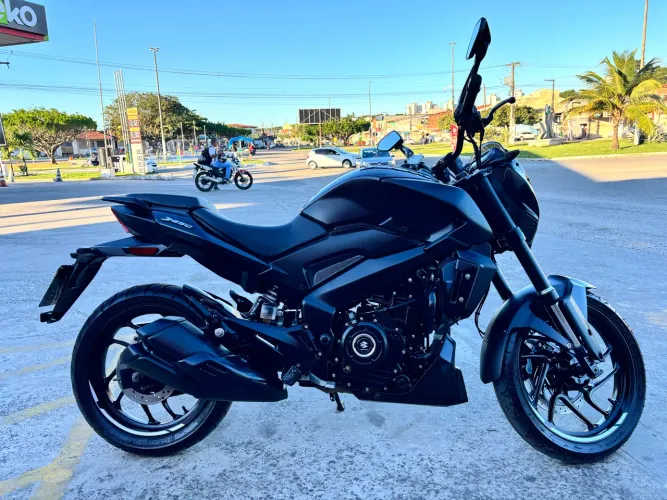 BAJAJ DOMINAR 250