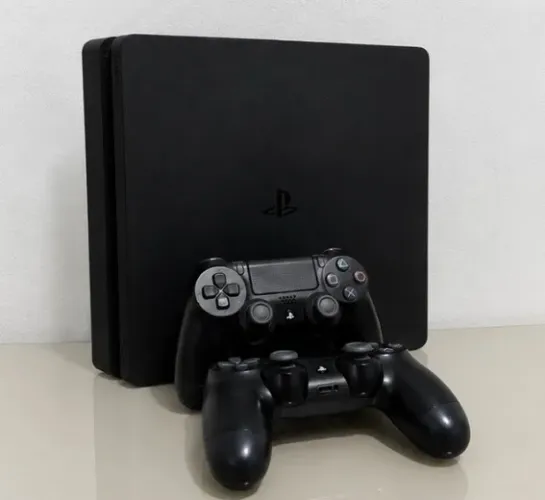 PS4 slim 1tb