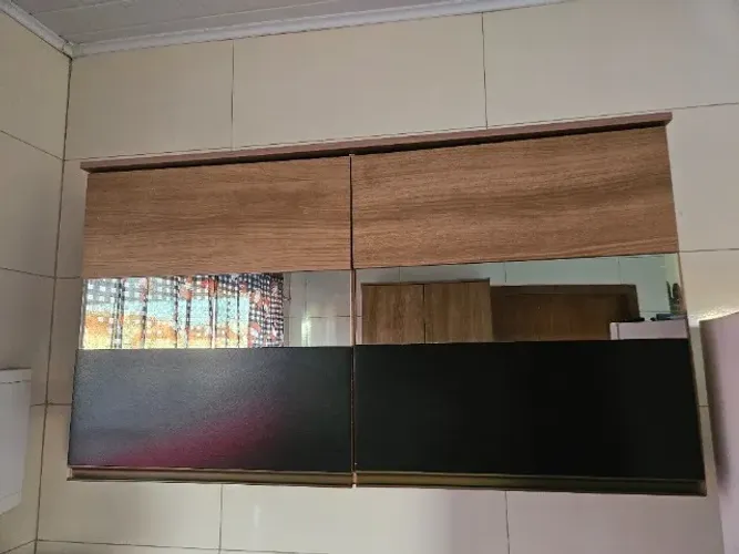 Armário aéreo cozinha espelhado
