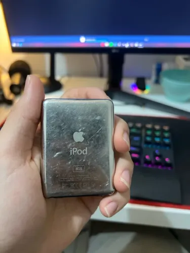 ? iPod Classic 8GB - Relíquia Apple | Funcionando
