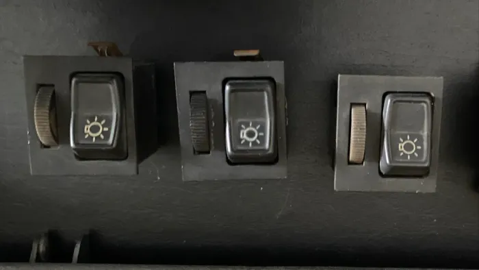 Botão de luz do painel CL