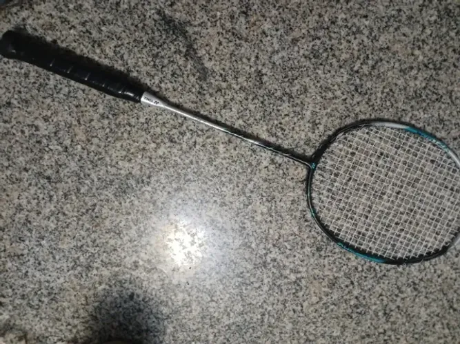 Raquete de Badminton, (yonex astrox 88D pro)