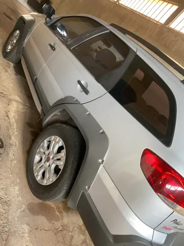 Fiat Palio Week.adv.lock.dualogic 1.8 Flex 2010