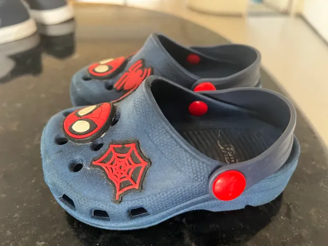 Calçado Homem aranha TAM 20