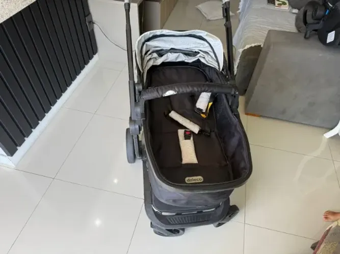 Carrinho de bebê com cadeirinha para carro - moisés, cadeirinha e bebe conforto