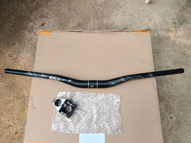 Guidão MTB DH Xlc de alumínio + mesa CNC
