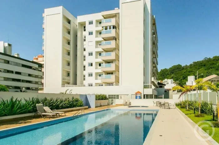 Viva com conforto e praticidade: Apartamento amplo no Córrego Grande