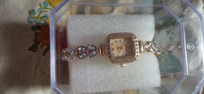 Vendo Relógios Feminino, R$60 cada