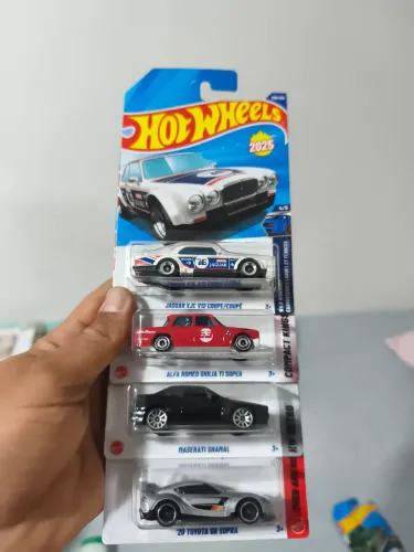 Hot Wheels - Lote 4 unidades 