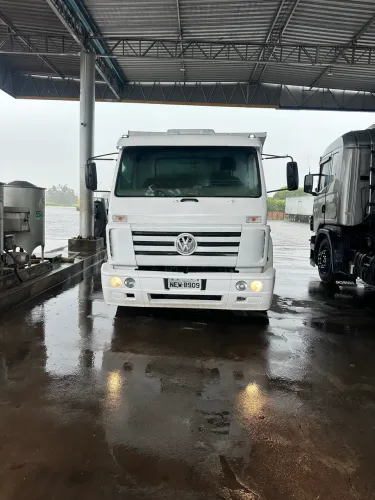 Caçamba vw 17.210 motor cummins
