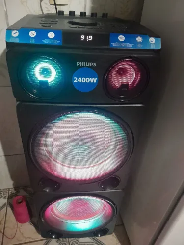 Vendo torre som Philips 2400 wats potência completa com rádio 