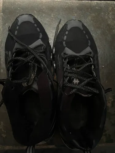 Vendo tênis Mizuno