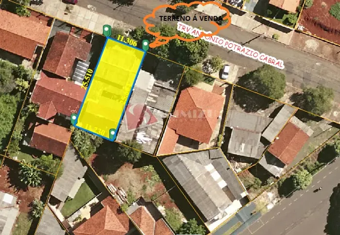 Terreno à venda em Maringá, Zona 08, com 149.38 m²