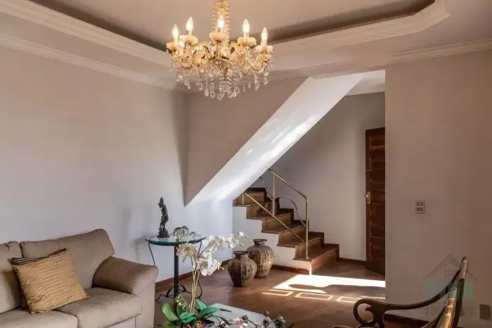 Excelente Casa com Habite-se.