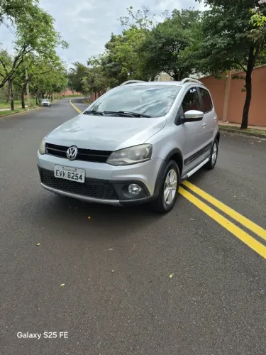 Volkswagen Crossfox 1.6 MI Total Flex 8V 5P 2011
