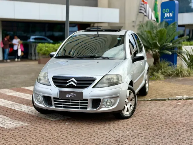 Citroen C3 Exclusive 1.4 Flex 8V 5P 2012