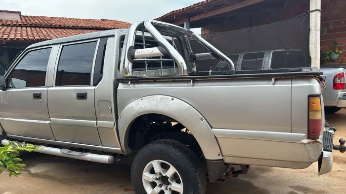 Mitsubishi L200 GLS 2.5 4X4 CD Diesel 2003