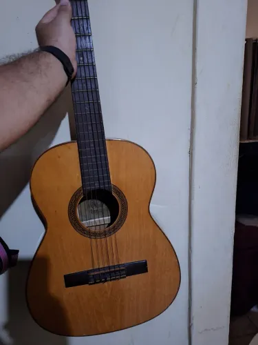 Violão iniciante.