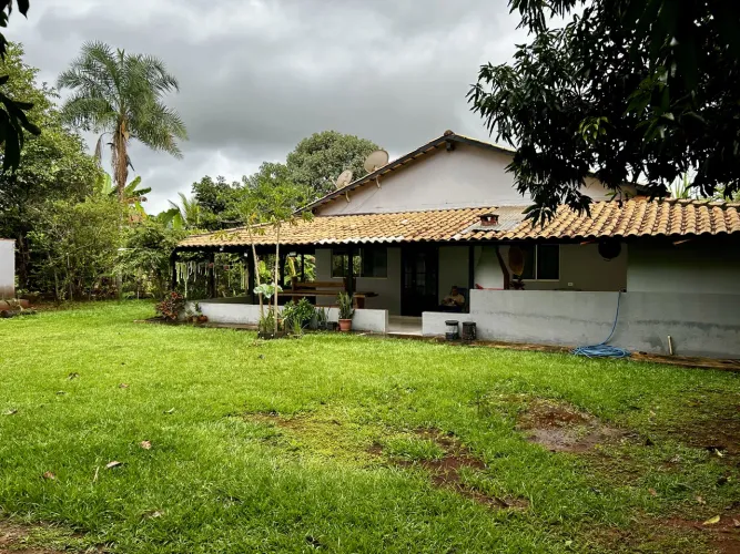 Chácara em Condomínio à Venda - Santa Bárbara de Goiás - GO