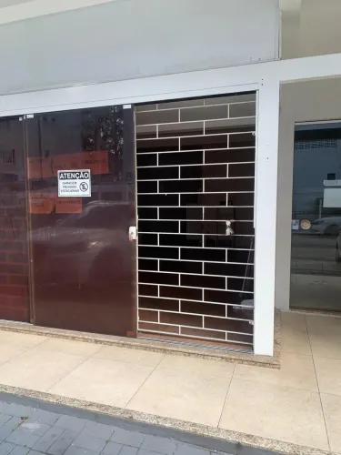 Alugo sala comercial frente rua 