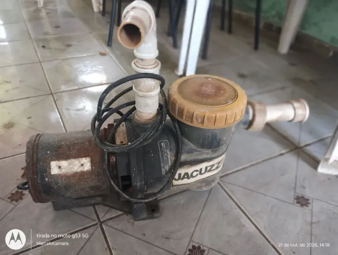 Bomba de piscina jacuzzi usada funcionando 