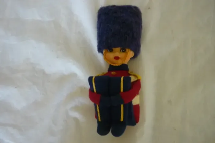 Soldado Inglês Antigo Boneco Em Bom Estado