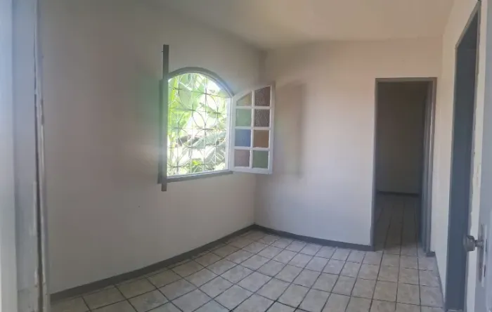Casa em Alvorada/Cobilândia, 2 quartos, copa e quintal próprio