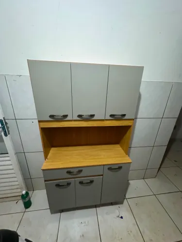 ARMÁRIO DE COZINHA