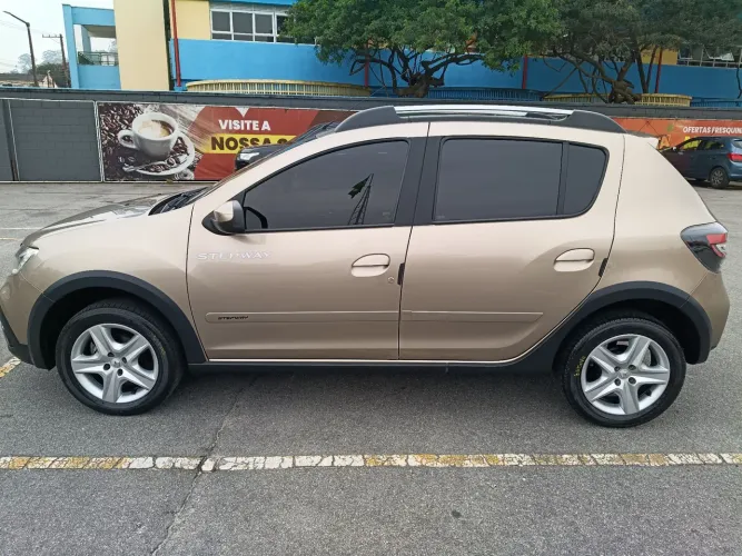 Renault Stepway Zen Flex 1.6 16V Mec. 2022