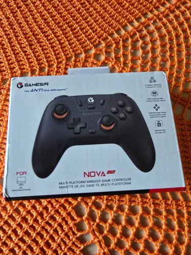 Controle Gamesir T4 Nova Lite Sem Fio P/ Pc Switch Android Ios Steam Hall Effect Cor Preto