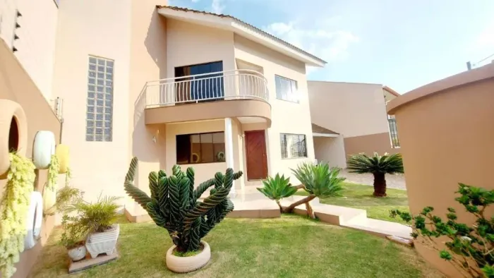 Sobrado com 4 dormitórios à venda, 400 m² por R$ 2.500.000,00 - Country - Cascavel/PR