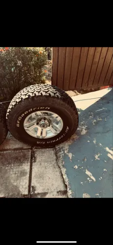 Jogo de rodas. 1 jogo Troller e 1 jogo Trailblazer/S10